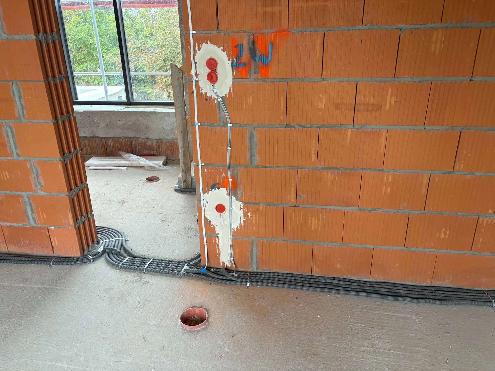 Przygotowane punkty instalacji elektrycznej